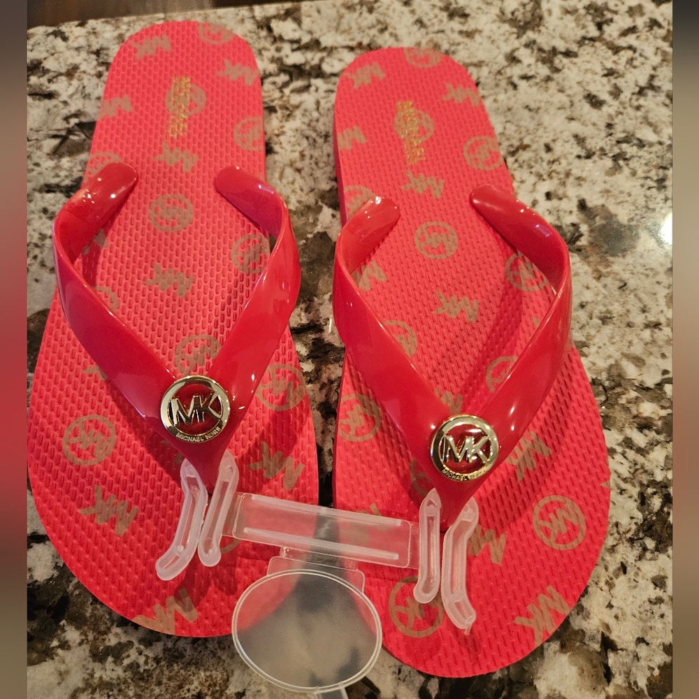 NWOT Michael Kors MK Logo Charm Print Women's Flip Flop, Deep Pink